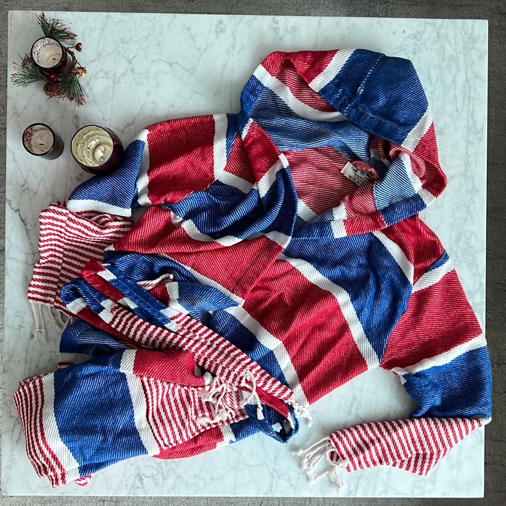 Beautiful shower robe, never worn!